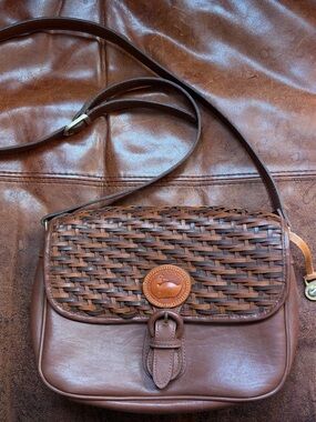 Vintage Dooney & Bourke All Weather Leather Basket Weave Flap Crossbody Bag